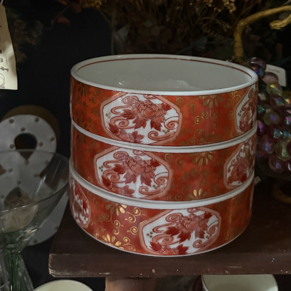 Decorative 3 tiered Imari butterfly gold bowl set without lid